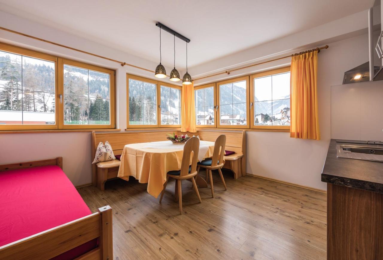 Hotel Appartement Haus Gitschberg Vandoies Bagian luar foto