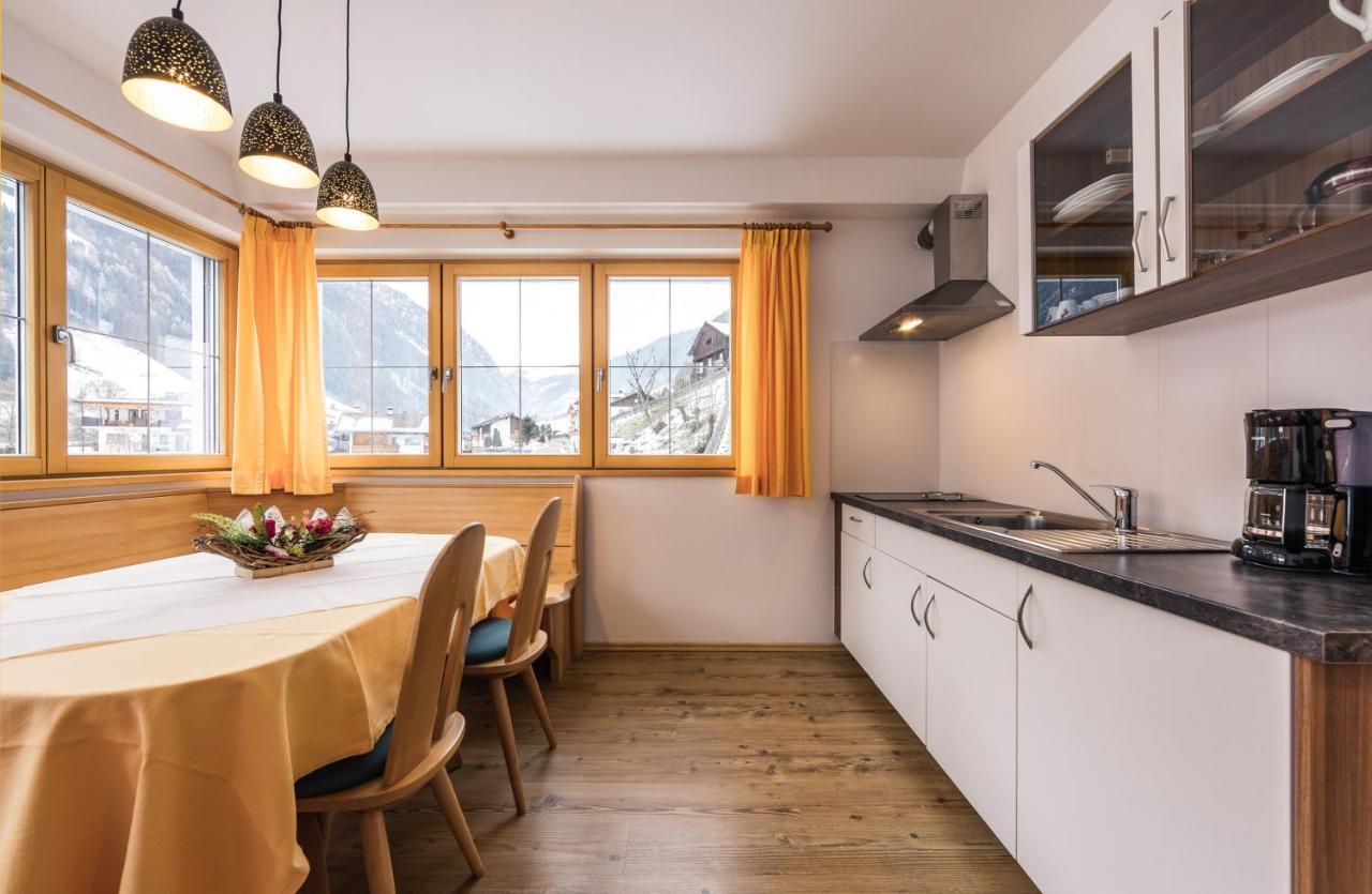 Hotel Appartement Haus Gitschberg Vandoies Bagian luar foto