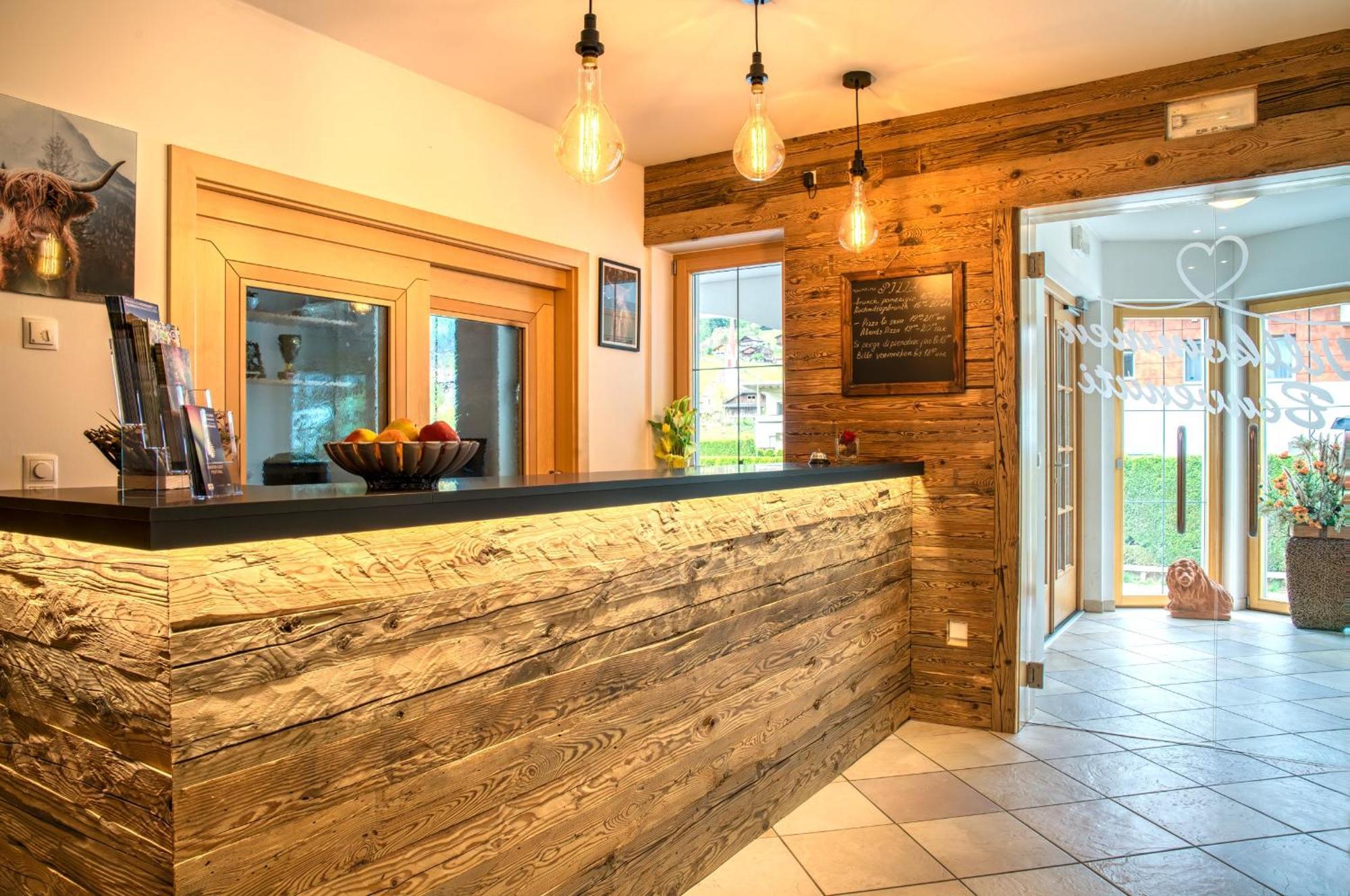 Hotel Appartement Haus Gitschberg Vandoies Bagian luar foto