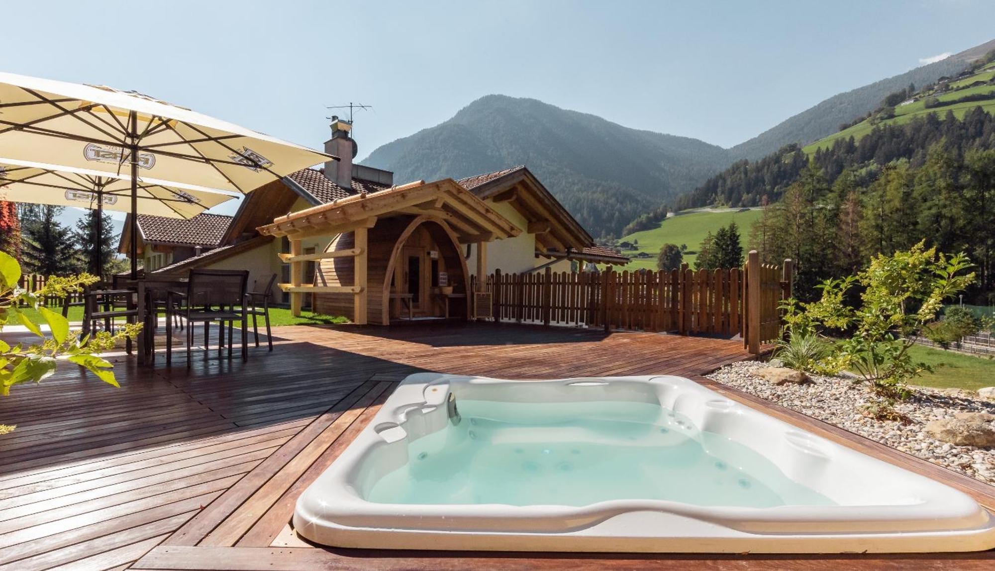 Hotel Appartement Haus Gitschberg Vandoies Bagian luar foto