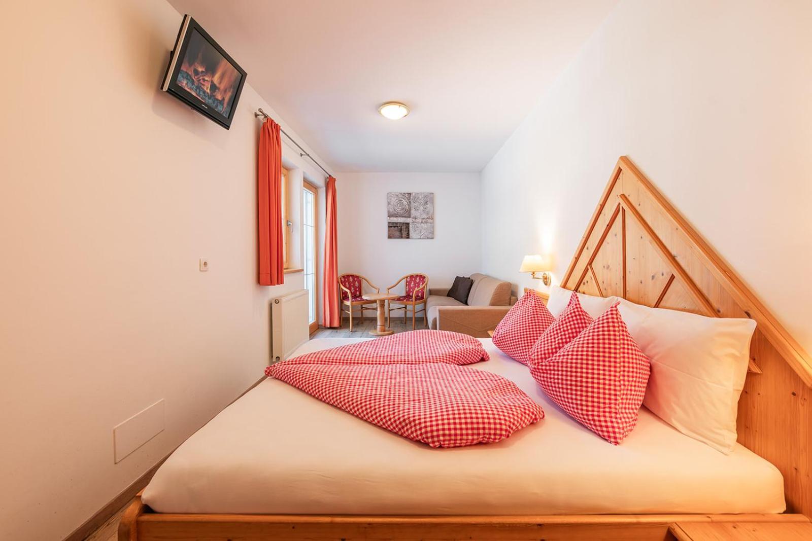 Hotel Appartement Haus Gitschberg Vandoies Bagian luar foto